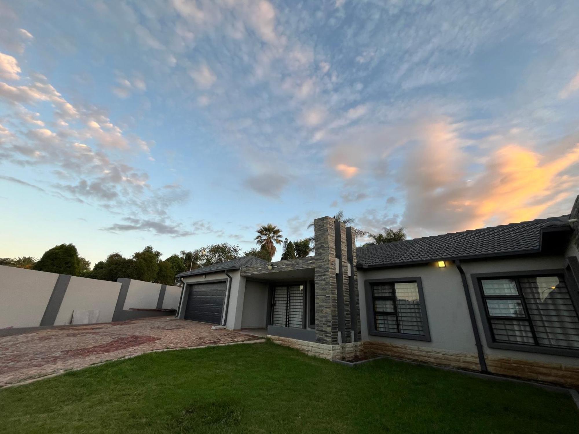 The Benjamin Accomodation Edenvale Exterior photo