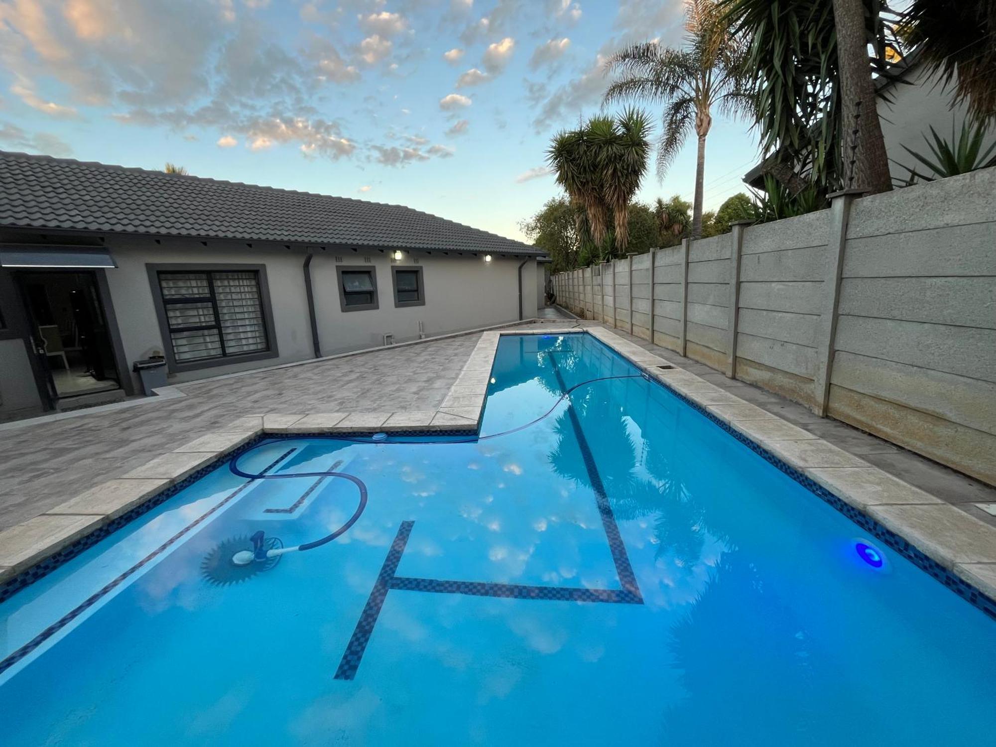 The Benjamin Accomodation Edenvale Exterior photo