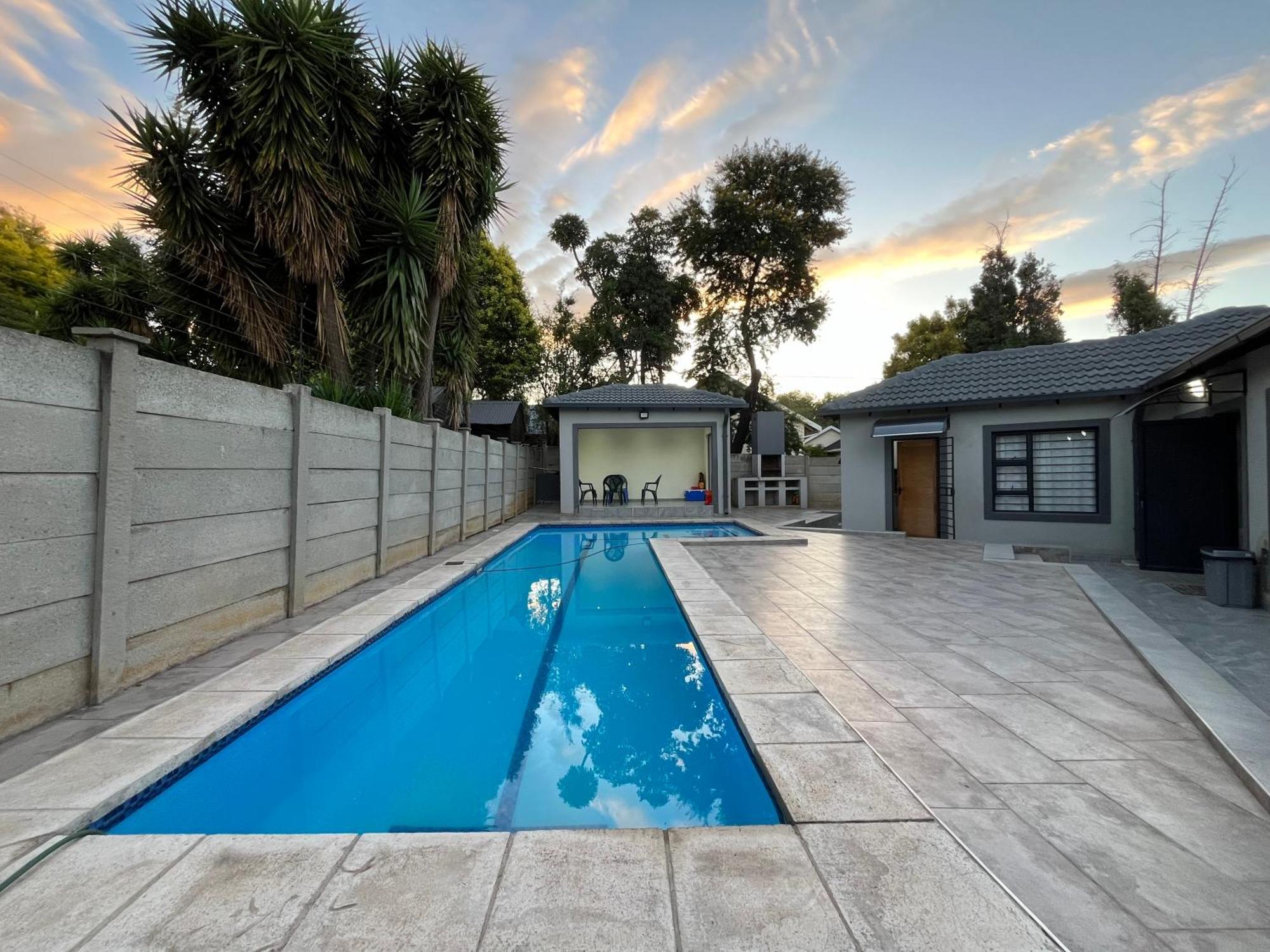 The Benjamin Accomodation Edenvale Exterior photo