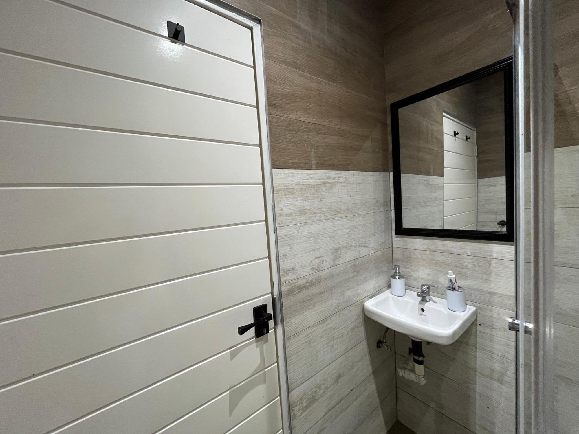 The Benjamin Accomodation Edenvale Exterior photo